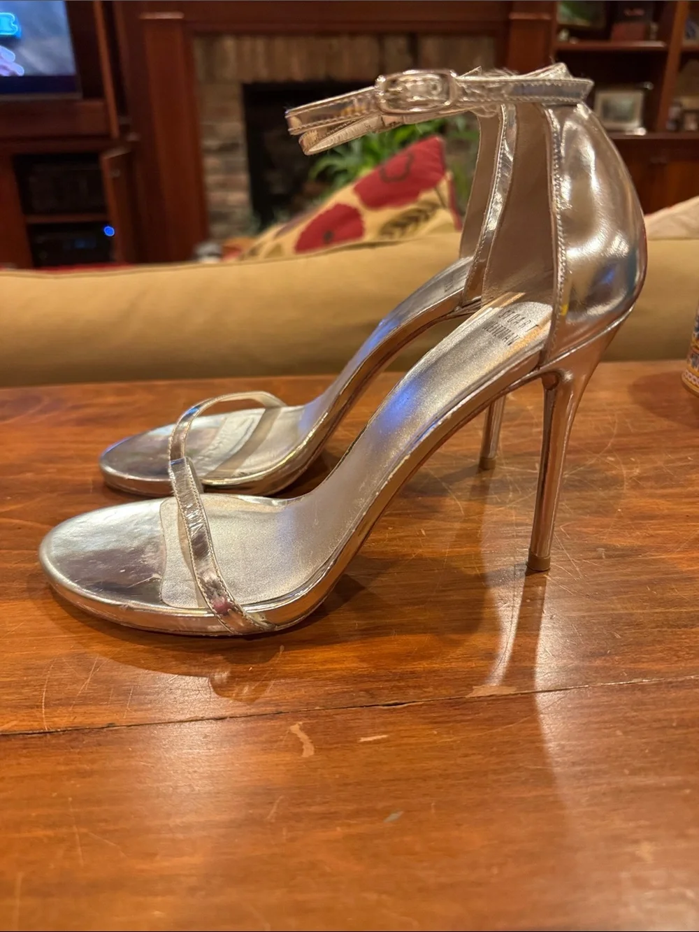 Stuart Weitzman Silver Vero Cucio Metallic Open Toe Heel Strap 8 1/2 Wedding EXC
